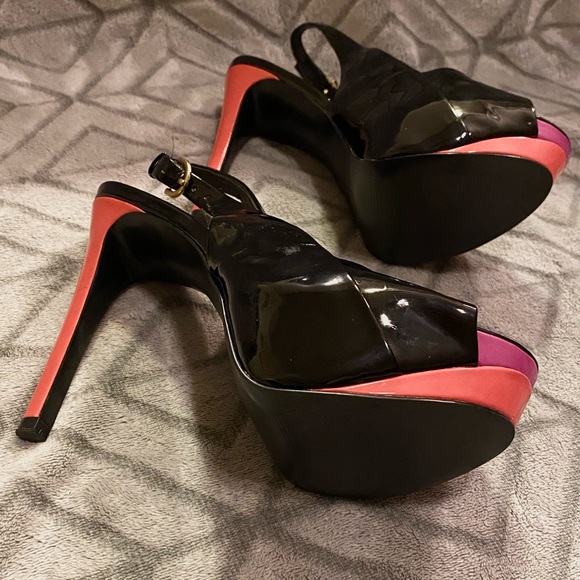 GUESS Women’s Sling Back Heel, SIZE 6M - Picture 4 of 4
